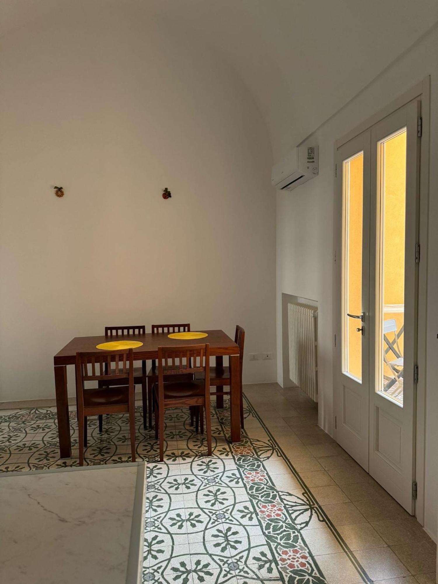 Ferienwohnung Locazione Turistica Casa Maria Monopoli Exterior foto